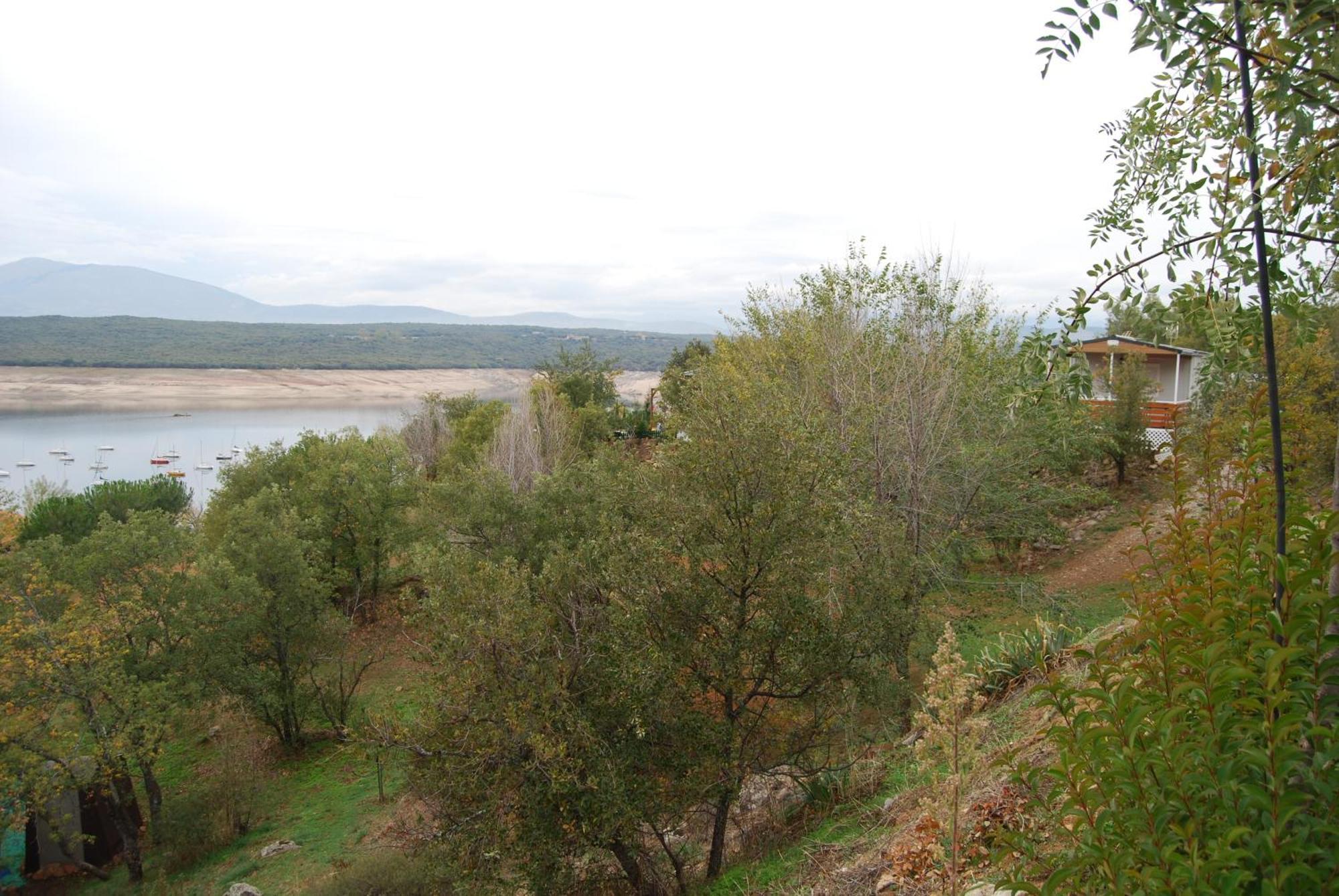 Camping De Сервера-де-Буитраго Экстерьер фото