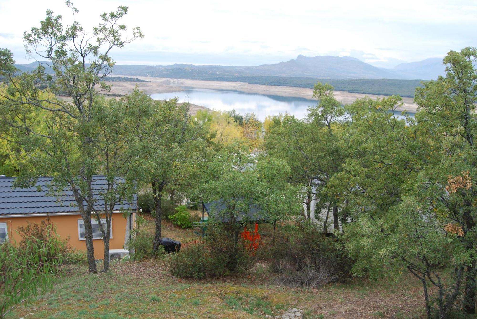 Camping De Сервера-де-Буитраго Экстерьер фото